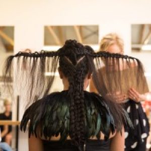 hair style demonstration